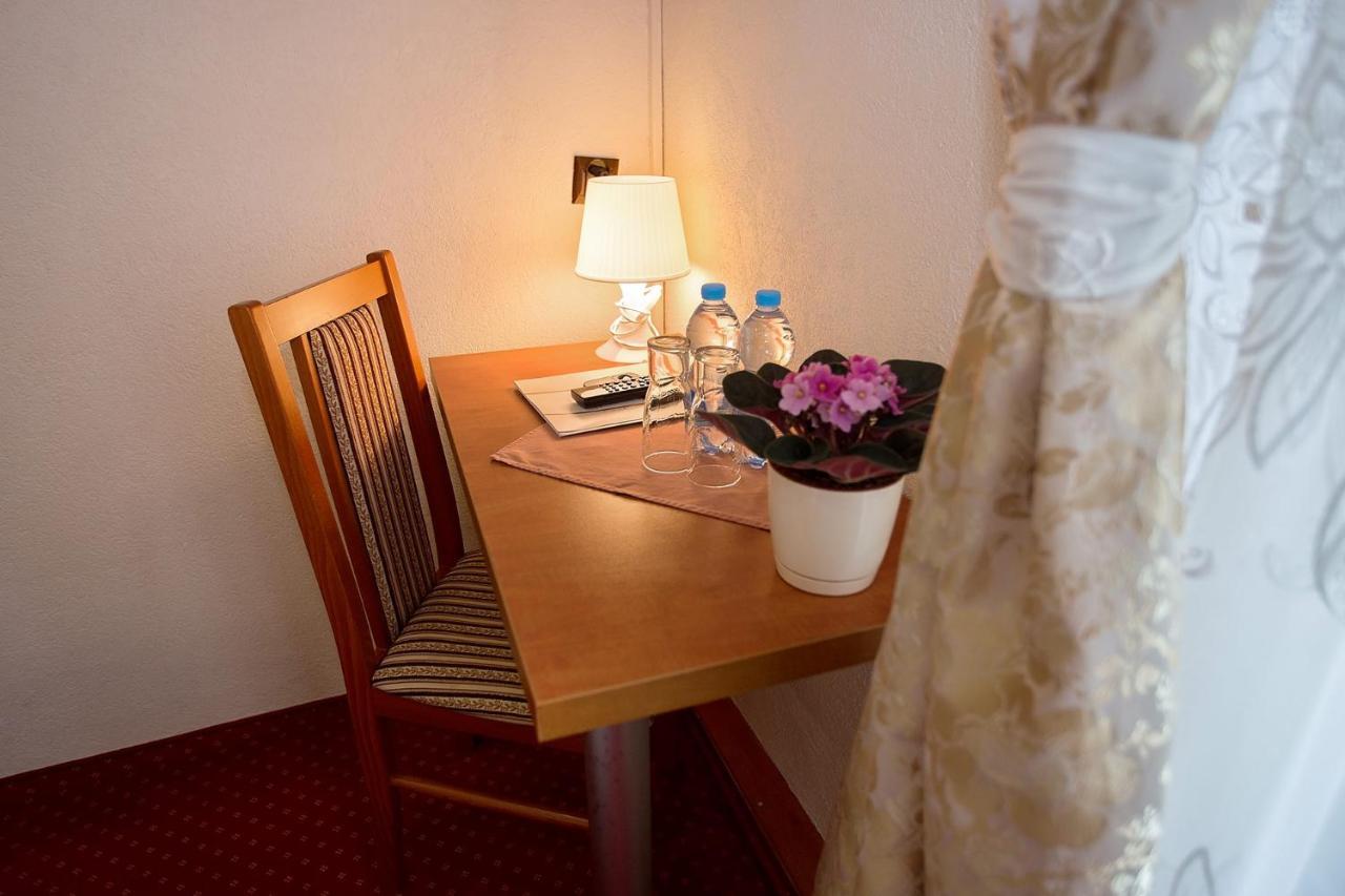 Hotel Zamek Chalupki ภายนอก รูปภาพ