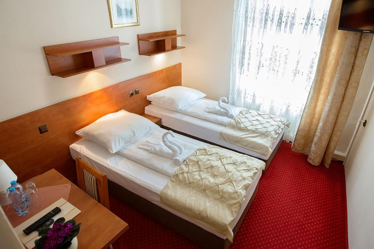 Hotel Zamek Chalupki ภายนอก รูปภาพ