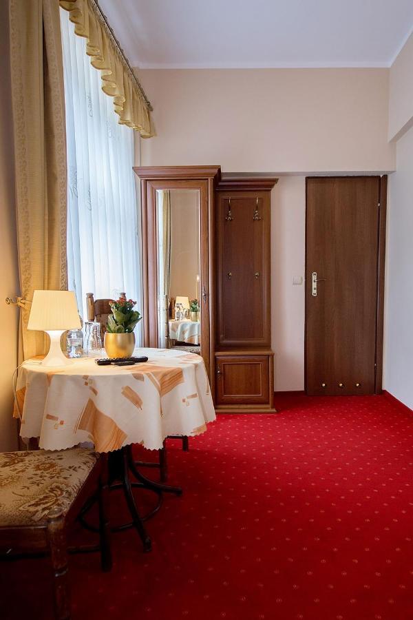 Hotel Zamek Chalupki ภายนอก รูปภาพ