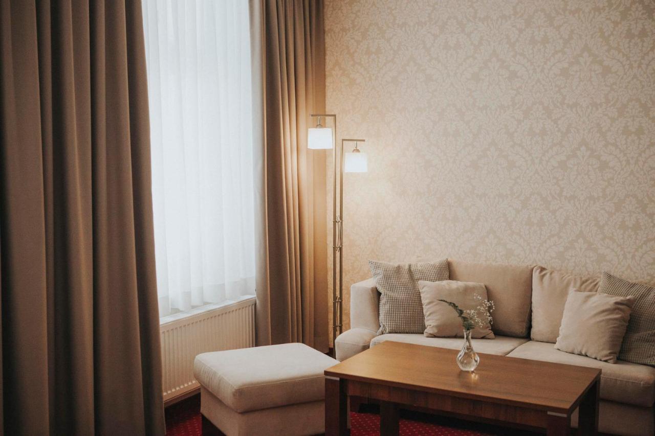 Hotel Zamek Chalupki ภายนอก รูปภาพ