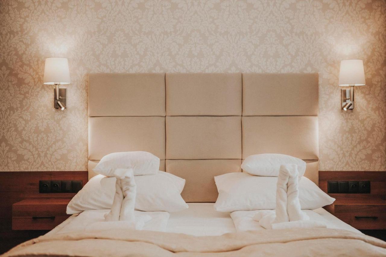 Hotel Zamek Chalupki ภายนอก รูปภาพ